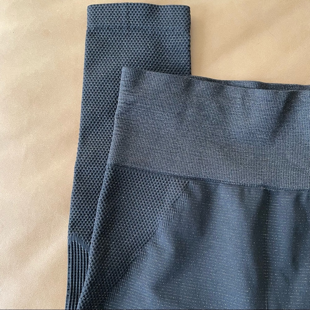 Athleta Shimmer Seamless Leggings - Picture 3 of 4